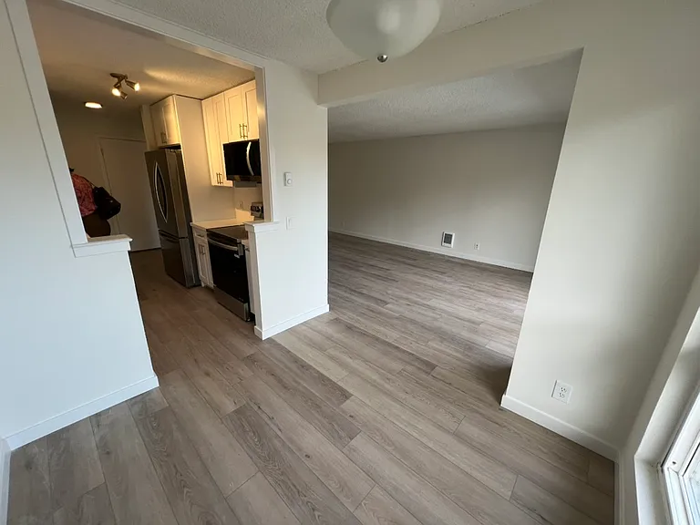 831 126th Pl NE #D306 — Photo 1