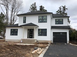 33 Demott St, Tenafly, NJ 07670