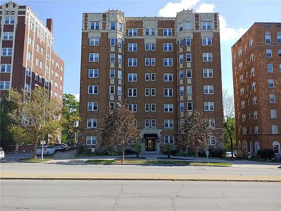 3rd image of 309 Emanuel Cleaver Ii Blvd APT 104