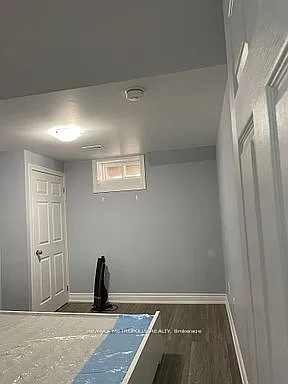 140 Shady Oaks Ave #BASEMENT — Photo 9