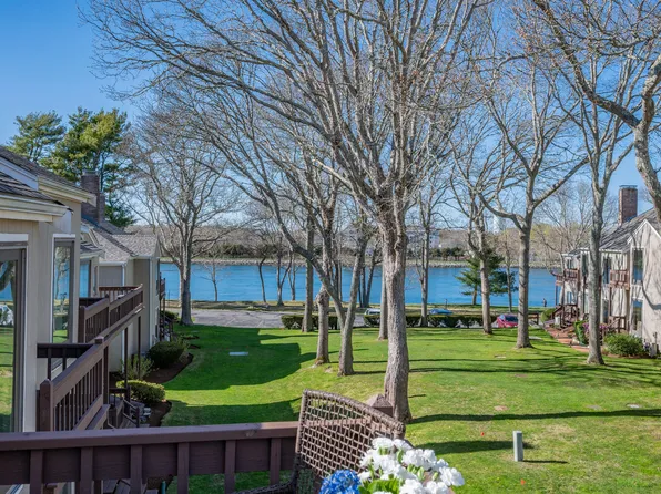 33 Ships Way, Bourne, MA 02532