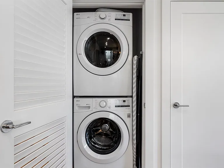 49 Rogers St #7 — Photo 8