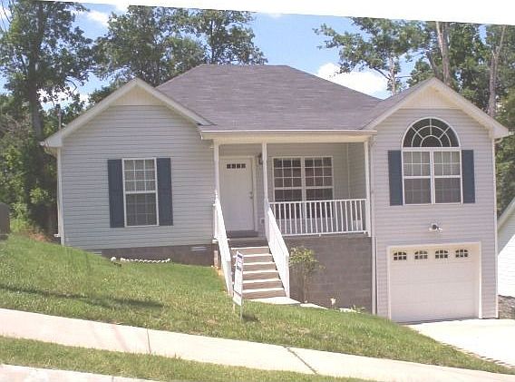 2nd image of 119 Cloverfield Ct