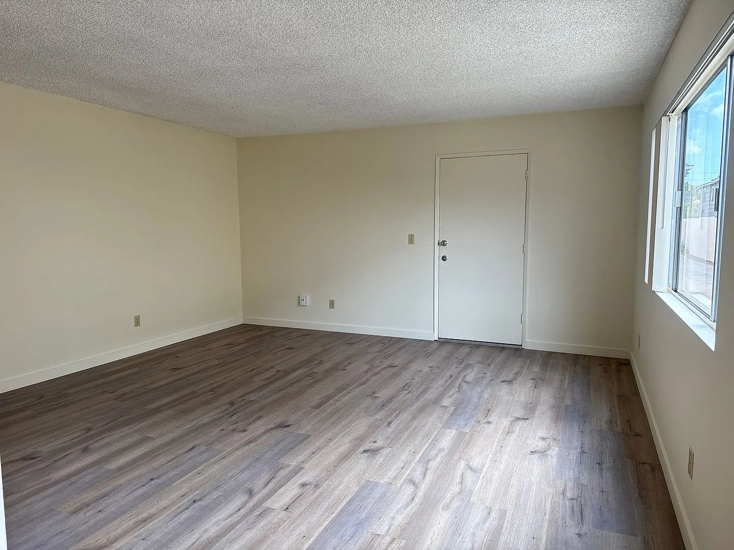 163 Glover Ave — Photo 3
