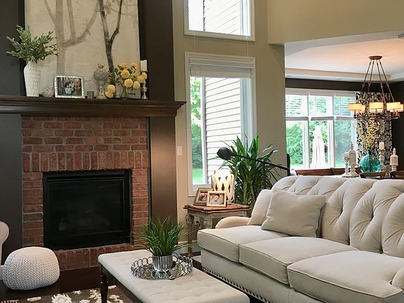 Open Floor Plan Into Dining