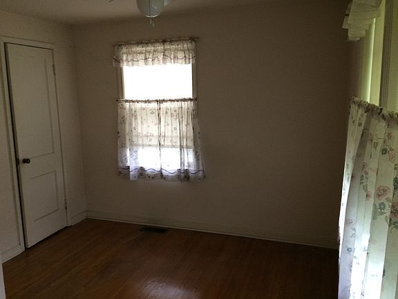 5th image of 1909 N 43rd St