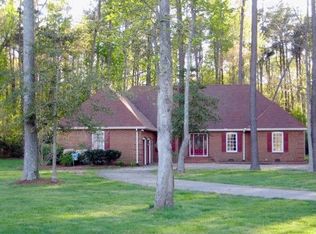 110 Wynne Rd, Yorktown, VA 23692