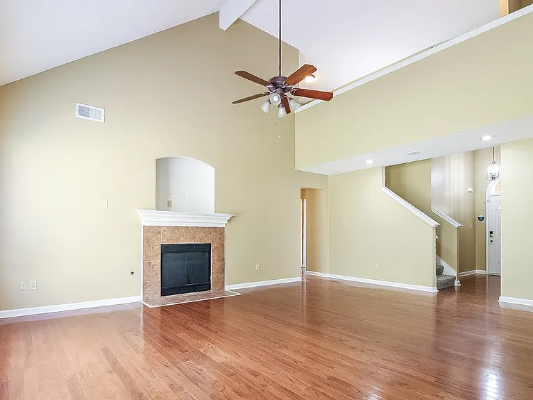 10156 Lynham Dr — Photo 5