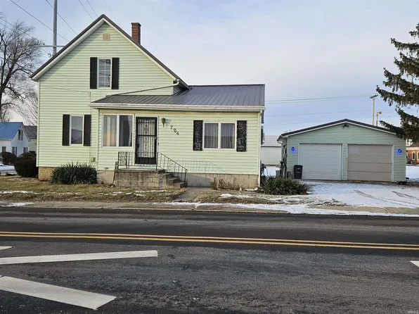 724 Adams St, Decatur, IN 46733