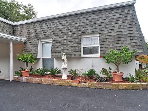 3rd image of 643 Dogwood Ct