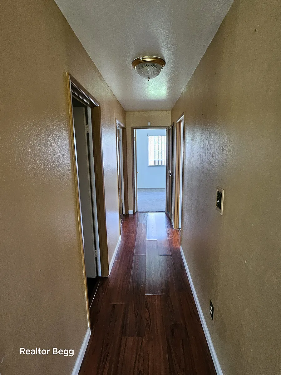 Building Photo - 7329 Excalibur Cir