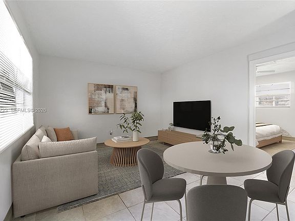 2nd image of 332 SW 3rd St APT 5