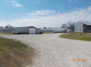 11398 Viney Grove Rd, Prairie Grove, AR 72753