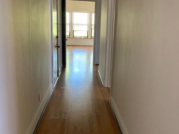 3rd image of 4500 N Malden St #321