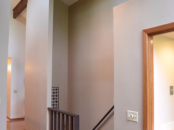5th image of 7630 Wren Ct