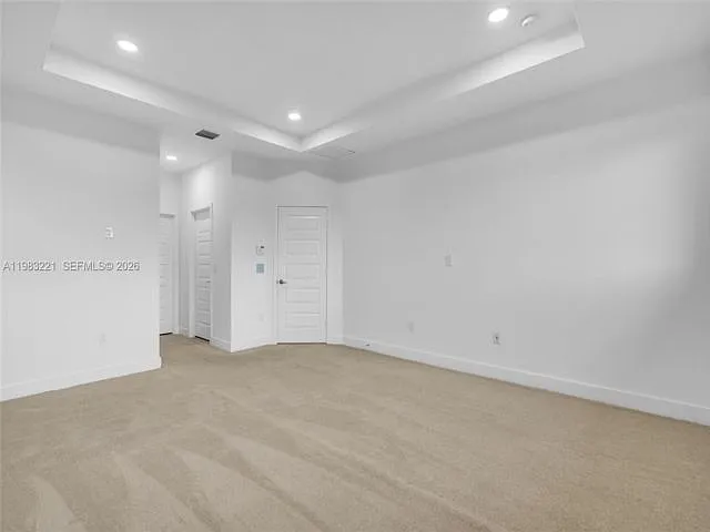 15540 NW 88th Ave — Photo 11