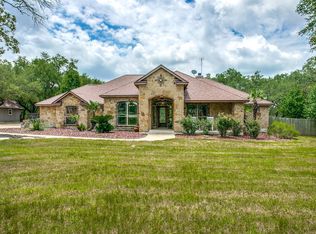 101 Diamond View Dr, La Vernia, TX 78121