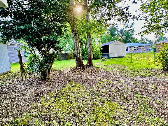 4th image of 512 Deborah Ct