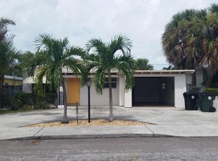 1625 N Lakeside Dr, Lake Worth, FL 33460