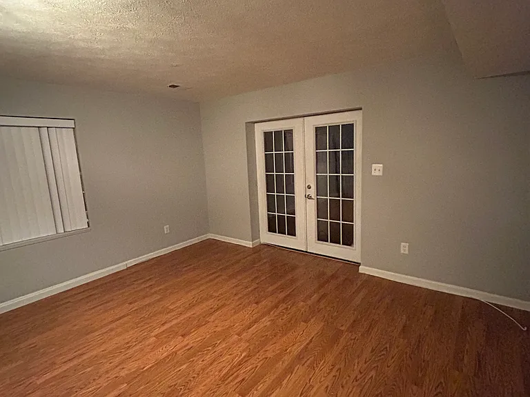 2012 Frontier Ct — Photo 12
