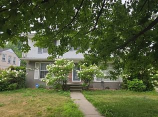 18701 Bretton Dr, Detroit, MI 48223