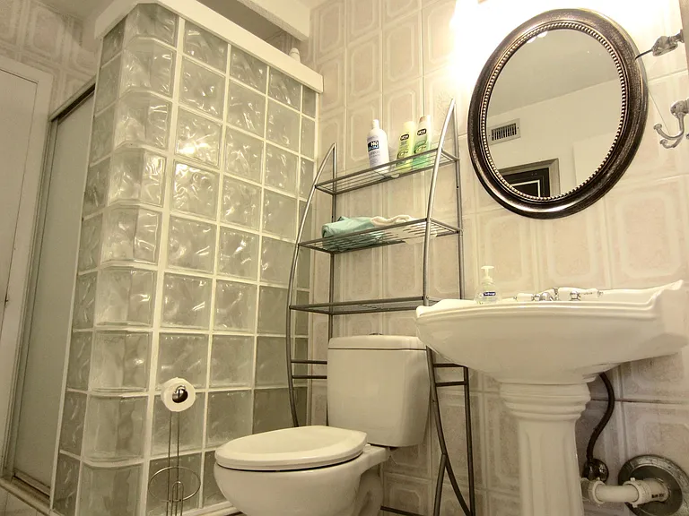 4512 Floramar Ter — Photo 22