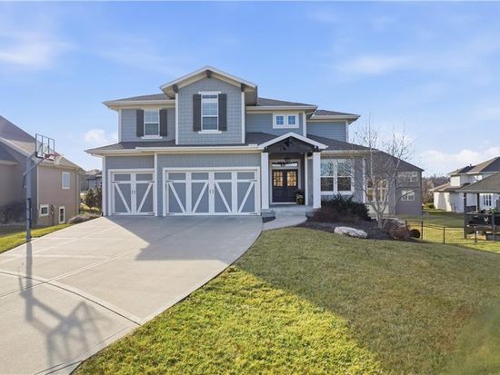 10305 W 170th Pl, Overland Park, KS 66221