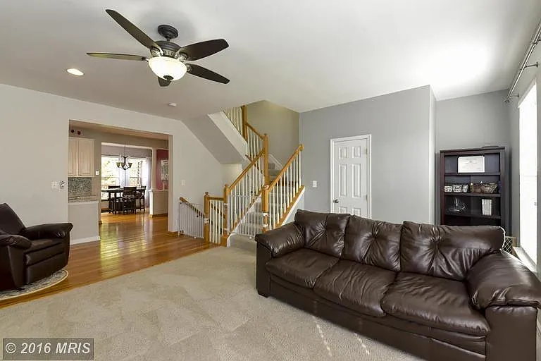 43178 Lawnsberry Sq — Photo 9