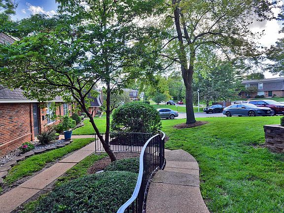 4th image of 4324 Chateau De Ville Dr