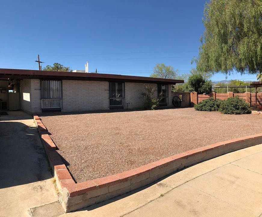 1st image of 8133 E Balfour Dr