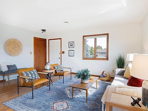 5th image of 3217 Cumming Ave
