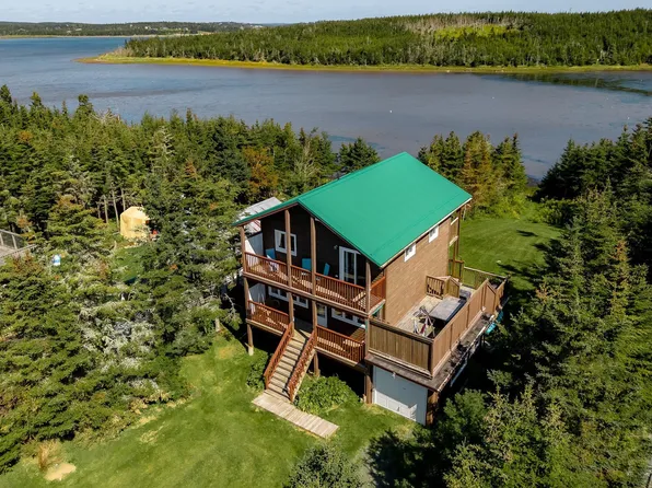 449 Causeway Rd, Halifax, NS B0J 2L0