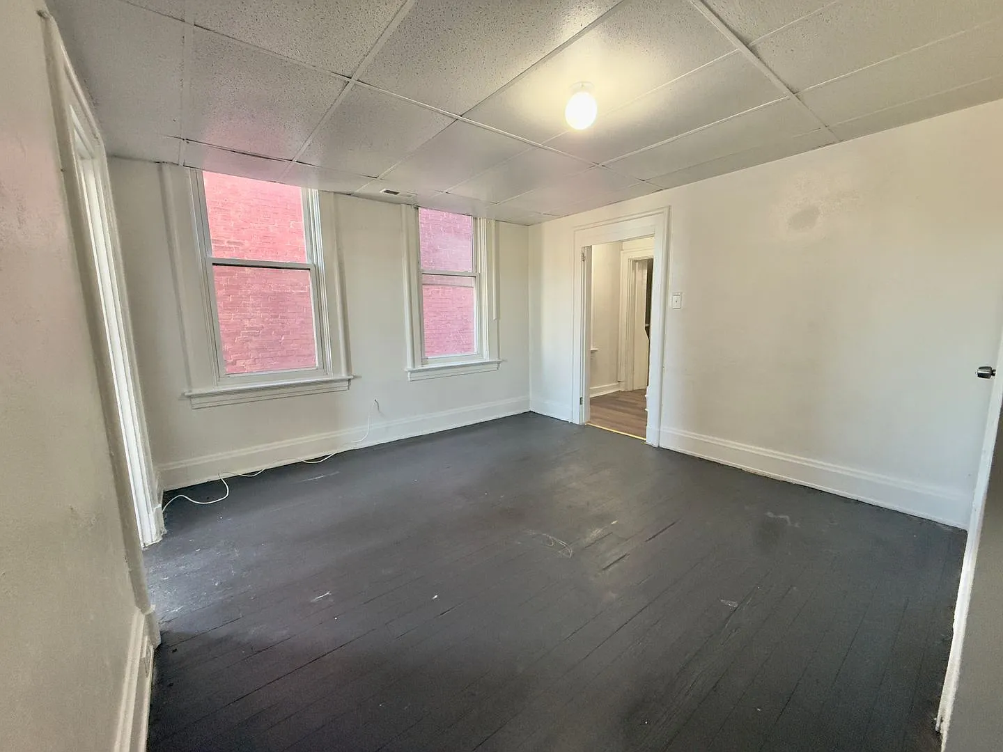 3 bed, 1.0 bath, $1,145 — Photo 4