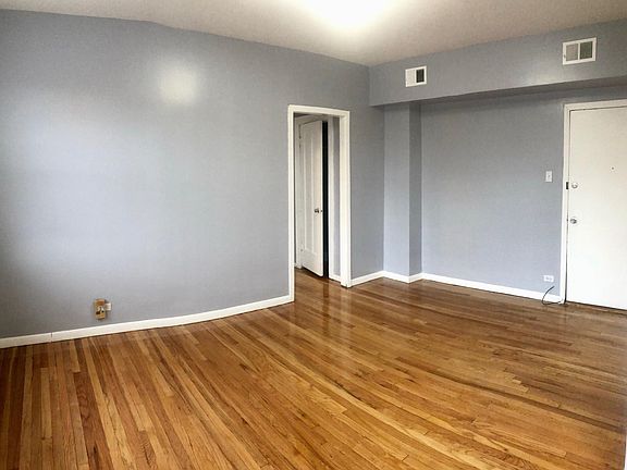 4th image of 4355 S Sawyer Ave APT 102