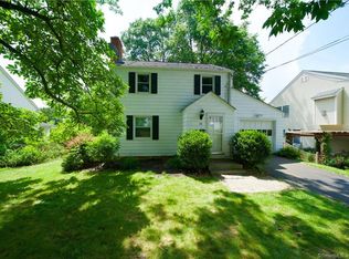 15 Parkview Dr, Wethersfield, CT 06109