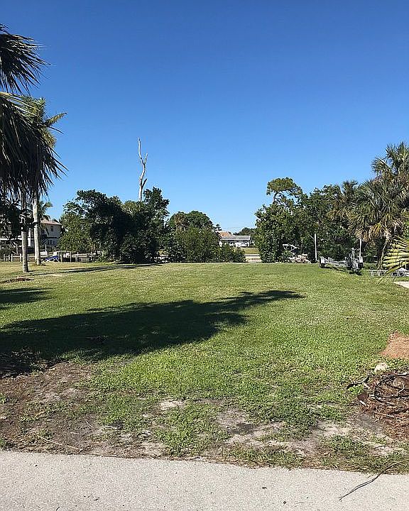 2nd image of 4814 Gary Rd