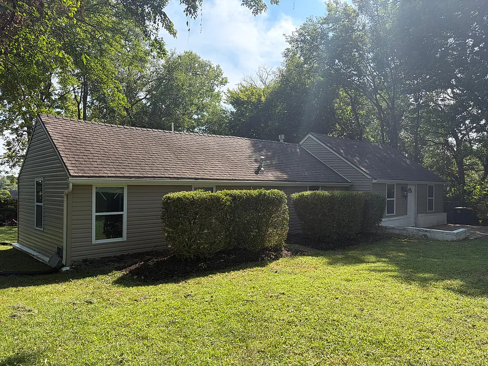 5015 NE 46th Ter