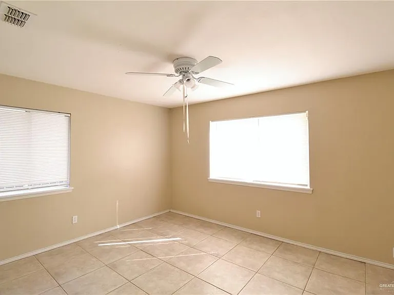 1210 W Jonquil Ave — Photo 10