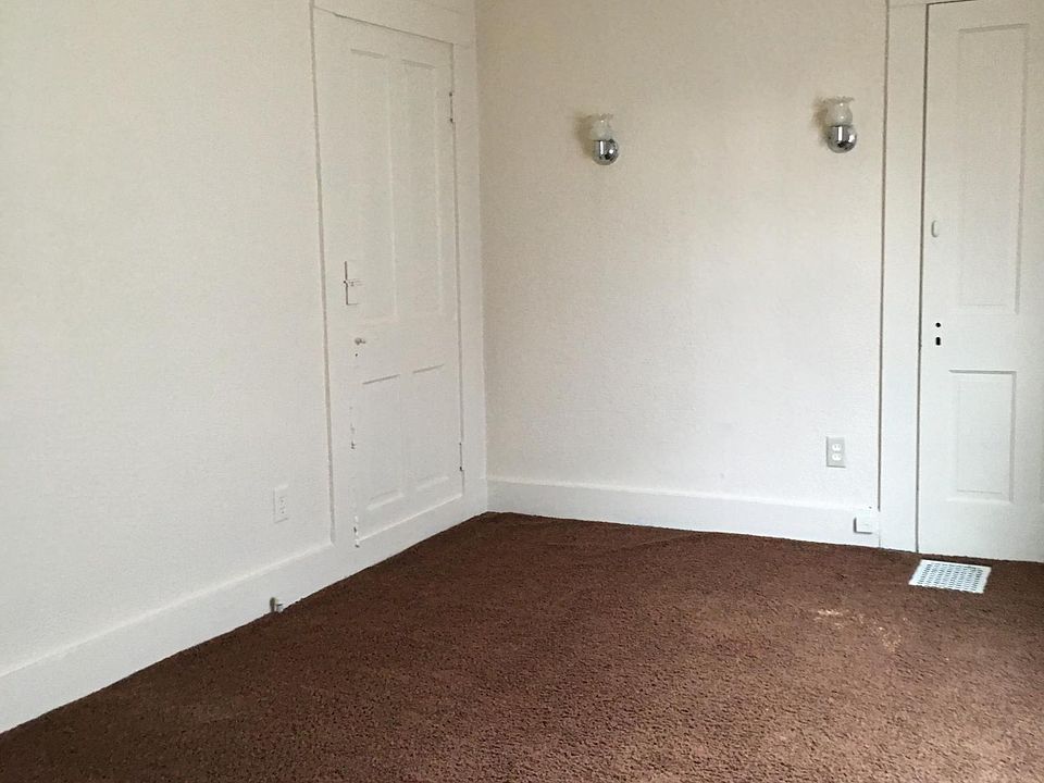 Upstairs room