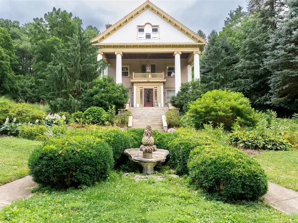 160 E Adams St, Cochranton, PA 16314