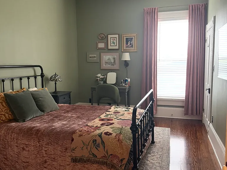 1623 Rosewood Ave — Photo 8