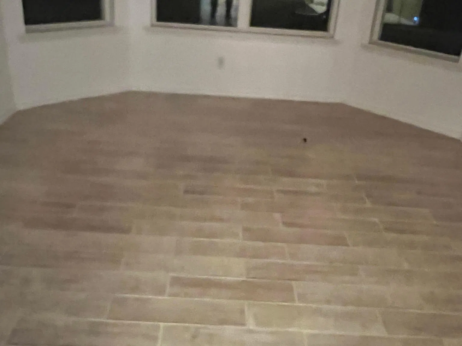 240 James Cir — Photo 3