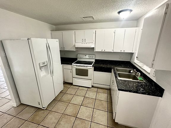 4th image of 7418 Jenner Ave