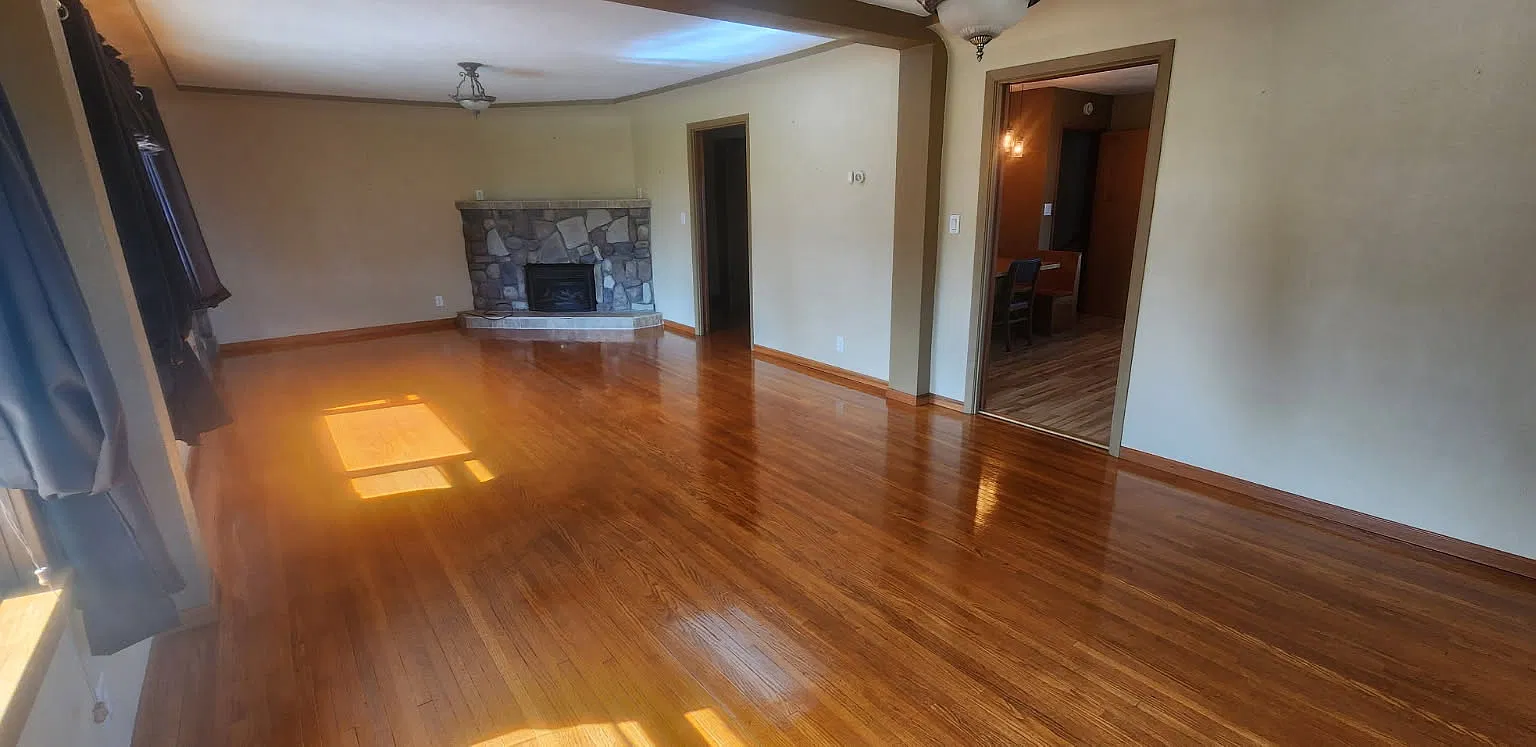 3 bed, 1.5 bath, 1876 sqft, $2,250 — Photo 4