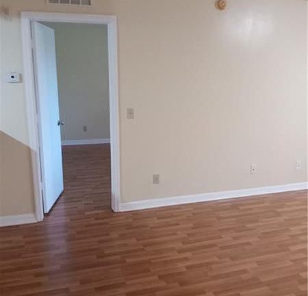 4th image of 9905 Westwood Dr Unit 26-3