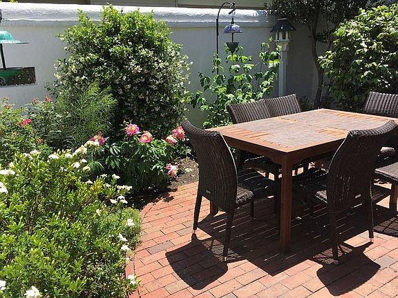 Courtyard with perennials