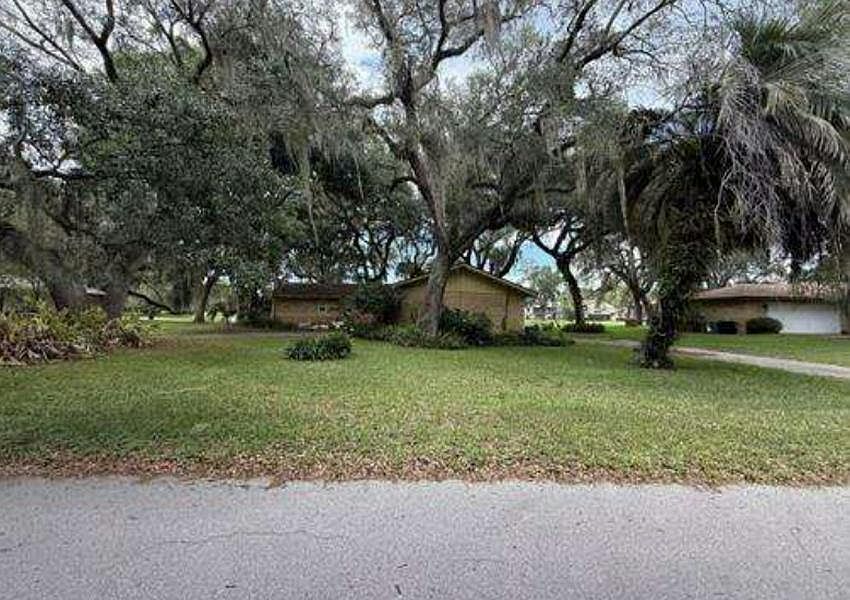 663 Silver Pass — Country Club of Silver Springs Shores