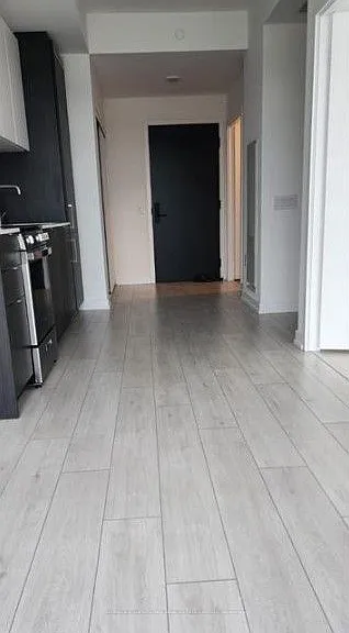 500 Dupont St #410 — Photo 8