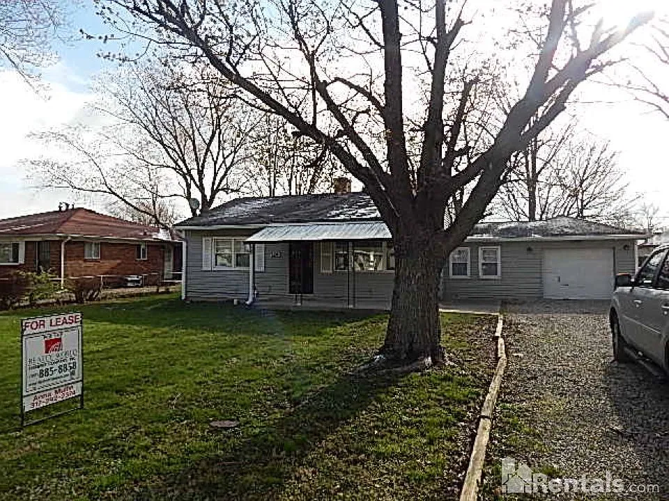 3245 N Campbell Ave photo 1