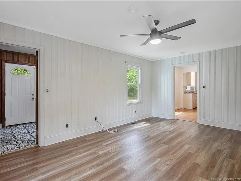 415 Vista Dr — Photo 21